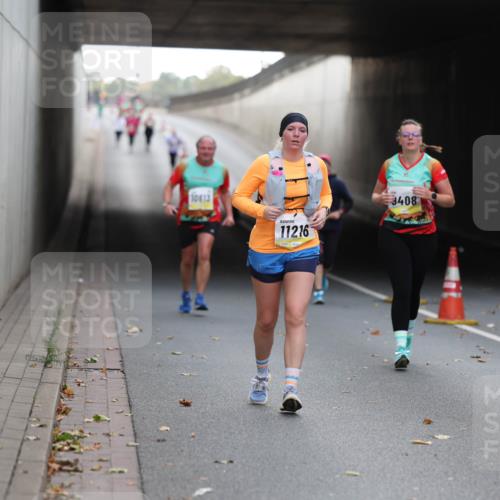 05.10.2025 - 20. swb-Marathon Bremen Michael Strokosch http://msf.ph/oto/9209205 05.10.2025 11:12:20 Laufen 10613, 11216, 3408 meine-sportfotos.de