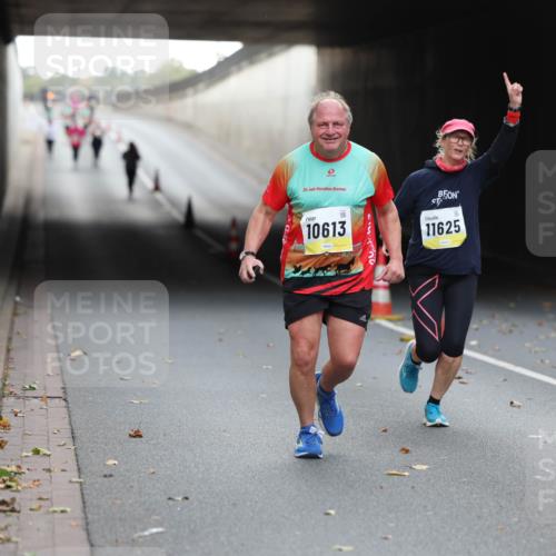 05.10.2025 - 20. swb-Marathon Bremen Michael Strokosch http://msf.ph/oto/9209219 05.10.2025 11:12:26 Laufen 20, 10613, 24, 11625 meine-sportfotos.de