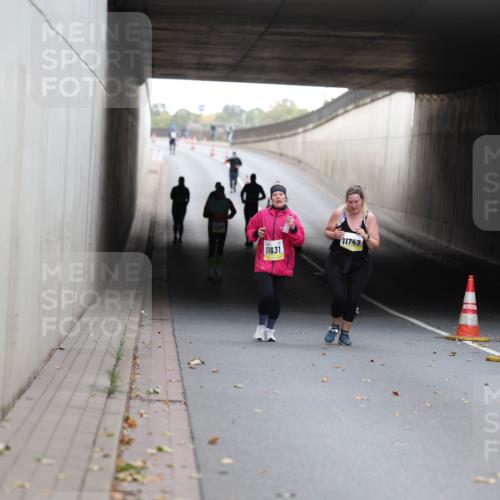 05.10.2025 - 20. swb-Marathon Bremen Michael Strokosch http://msf.ph/oto/9209238 05.10.2025 11:13:01 Laufen 11631, 11743 meine-sportfotos.de