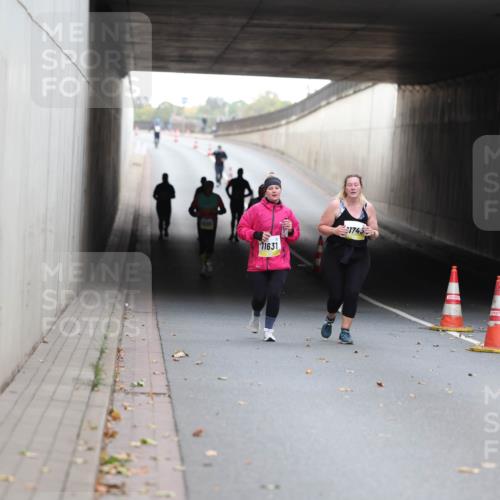 05.10.2025 - 20. swb-Marathon Bremen Michael Strokosch http://msf.ph/oto/9209239 05.10.2025 11:13:02 Laufen 11631, 1745 meine-sportfotos.de