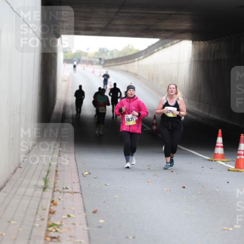 05.10.2025 - 20. swb-Marathon Bremen Michael Strokosch http://msf.ph/oto/9209240 05.10.2025 11:13:02 Laufen 11631, 5974 meine-sportfotos.de