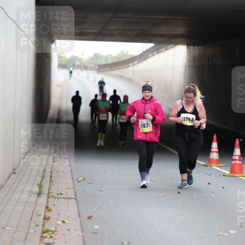 05.10.2025 - 20. swb-Marathon Bremen Michael Strokosch http://msf.ph/oto/9209247 05.10.2025 11:13:05 Laufen 1163, 1743 meine-sportfotos.de