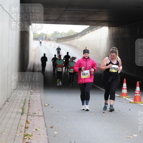 05.10.2025 - 20. swb-Marathon Bremen Michael Strokosch http://msf.ph/oto/9209248 05.10.2025 11:13:05 Laufen 11631, 11743 meine-sportfotos.de