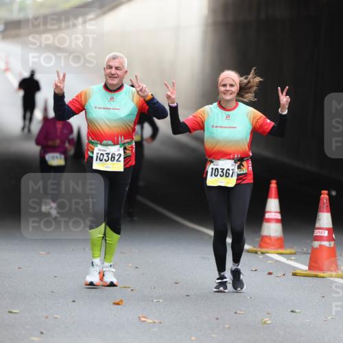 05.10.2025 - 20. swb-Marathon Bremen Michael Strokosch http://msf.ph/oto/9209261 05.10.2025 11:13:14 Laufen 20, 20, 10362, 10367 meine-sportfotos.de