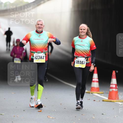 05.10.2025 - 20. swb-Marathon Bremen Michael Strokosch http://msf.ph/oto/9209263 05.10.2025 11:13:15 Laufen 20, 10362, 10361 meine-sportfotos.de