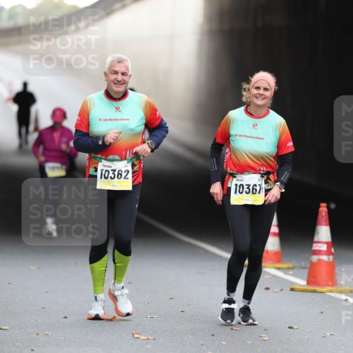 05.10.2025 - 20. swb-Marathon Bremen Michael Strokosch http://msf.ph/oto/9209266 05.10.2025 11:13:15 Laufen 20, 20, 10362, 10361 meine-sportfotos.de