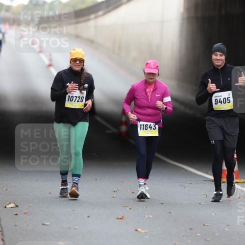05.10.2025 - 20. swb-Marathon Bremen Michael Strokosch http://msf.ph/oto/9209269 05.10.2025 11:13:21 Laufen 10720, 11643, 1, 9405 meine-sportfotos.de