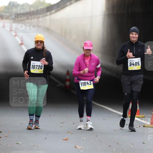 05.10.2025 - 20. swb-Marathon Bremen Michael Strokosch http://msf.ph/oto/9209270 05.10.2025 11:13:22 Laufen 10720, 9405, 11643 meine-sportfotos.de