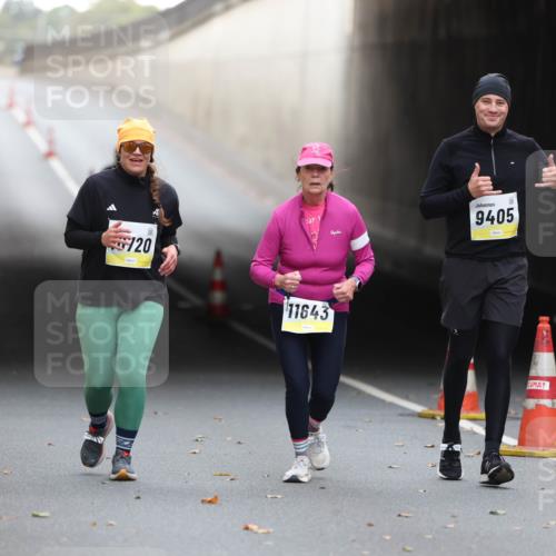 05.10.2025 - 20. swb-Marathon Bremen Michael Strokosch http://msf.ph/oto/9209273 05.10.2025 11:13:22 Laufen 120, 11643, 9405 meine-sportfotos.de