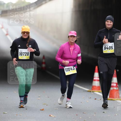 05.10.2025 - 20. swb-Marathon Bremen Michael Strokosch http://msf.ph/oto/9209275 05.10.2025 11:13:23 Laufen 10720, 11643, 9405 meine-sportfotos.de