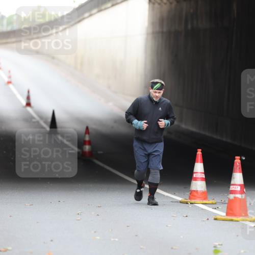 05.10.2025 - 20. swb-Marathon Bremen Michael Strokosch http://msf.ph/oto/9209284 05.10.2025 11:13:38 Laufen  meine-sportfotos.de