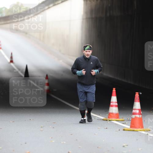 05.10.2025 - 20. swb-Marathon Bremen Michael Strokosch http://msf.ph/oto/9209285 05.10.2025 11:13:38 Laufen  meine-sportfotos.de