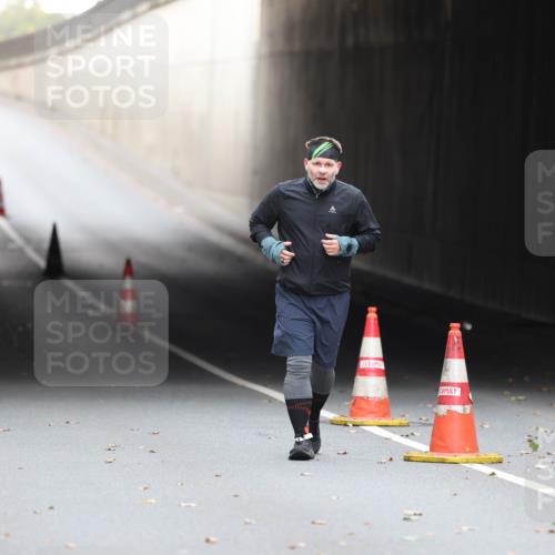 05.10.2025 - 20. swb-Marathon Bremen Michael Strokosch http://msf.ph/oto/9209289 05.10.2025 11:13:40 Laufen  meine-sportfotos.de
