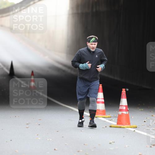 05.10.2025 - 20. swb-Marathon Bremen Michael Strokosch http://msf.ph/oto/9209290 05.10.2025 11:13:40 Laufen  meine-sportfotos.de