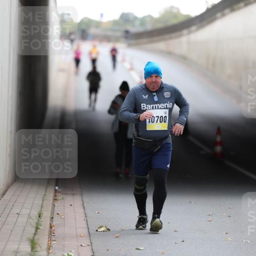 05.10.2025 - 20. swb-Marathon Bremen Michael Strokosch http://msf.ph/oto/9209299 05.10.2025 11:14:17 Laufen 0700 meine-sportfotos.de
