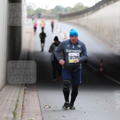 05.10.2025 - 20. swb-Marathon Bremen Michael Strokosch http://msf.ph/oto/9209300 05.10.2025 11:14:17 Laufen 10700 meine-sportfotos.de
