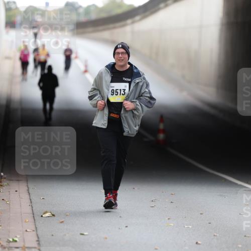 05.10.2025 - 20. swb-Marathon Bremen Michael Strokosch http://msf.ph/oto/9209307 05.10.2025 11:14:26 Laufen 9513 meine-sportfotos.de