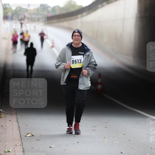 05.10.2025 - 20. swb-Marathon Bremen Michael Strokosch http://msf.ph/oto/9209308 05.10.2025 11:14:27 Laufen 9513 meine-sportfotos.de
