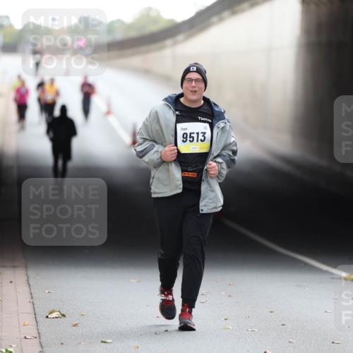 05.10.2025 - 20. swb-Marathon Bremen Michael Strokosch http://msf.ph/oto/9209311 05.10.2025 11:14:28 Laufen 9513 meine-sportfotos.de