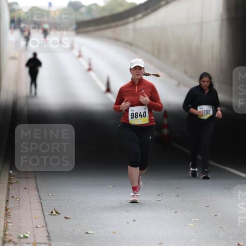 05.10.2025 - 20. swb-Marathon Bremen Michael Strokosch http://msf.ph/oto/9209338 05.10.2025 11:15:26 Laufen 9840, 190 meine-sportfotos.de