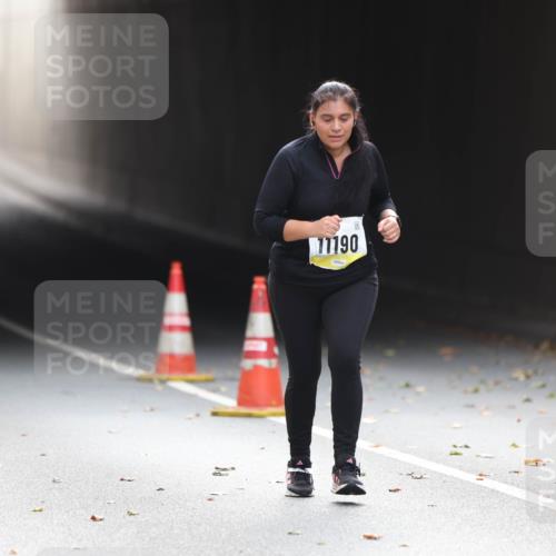 05.10.2025 - 20. swb-Marathon Bremen Michael Strokosch http://msf.ph/oto/9209349 05.10.2025 11:15:33 Laufen 11190 meine-sportfotos.de