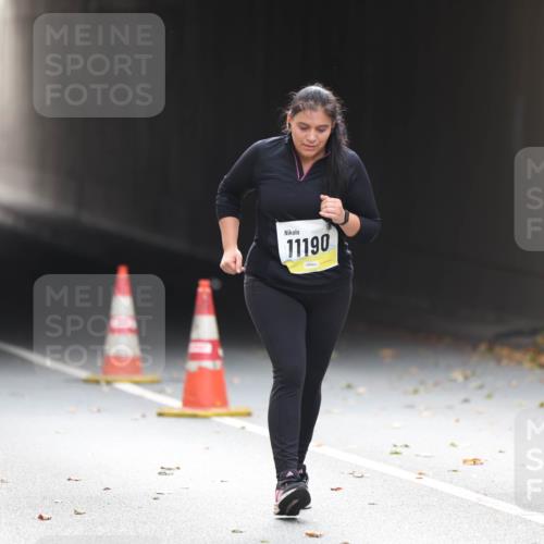 05.10.2025 - 20. swb-Marathon Bremen Michael Strokosch http://msf.ph/oto/9209351 05.10.2025 11:15:33 Laufen 11190 meine-sportfotos.de