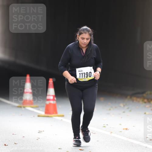 05.10.2025 - 20. swb-Marathon Bremen Michael Strokosch http://msf.ph/oto/9209352 05.10.2025 11:15:34 Laufen 11190 meine-sportfotos.de
