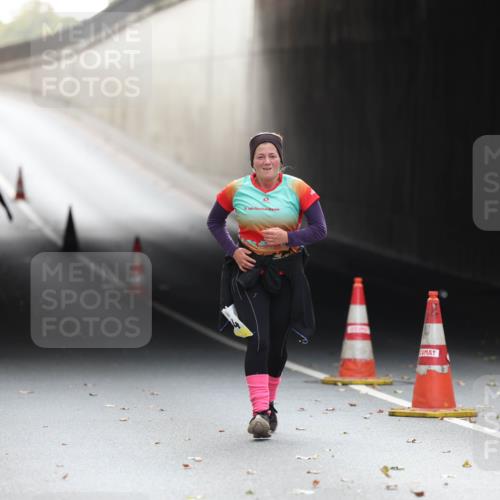 05.10.2025 - 20. swb-Marathon Bremen Michael Strokosch http://msf.ph/oto/9209364 05.10.2025 11:16:18 Laufen 996, 20 meine-sportfotos.de
