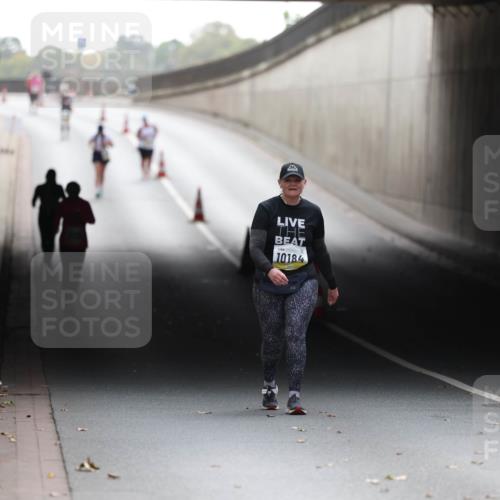 05.10.2025 - 20. swb-Marathon Bremen Michael Strokosch http://msf.ph/oto/9209376 05.10.2025 11:16:35 Laufen 10184 meine-sportfotos.de