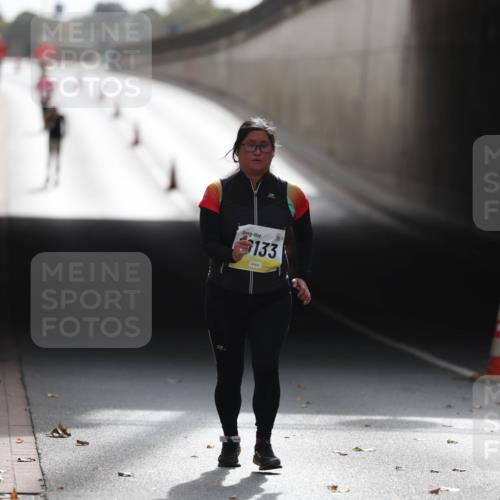 05.10.2025 - 20. swb-Marathon Bremen Michael Strokosch http://msf.ph/oto/9209391 05.10.2025 11:17:00 Laufen 133, 34 meine-sportfotos.de