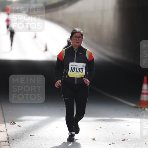 05.10.2025 - 20. swb-Marathon Bremen Michael Strokosch http://msf.ph/oto/9209393 05.10.2025 11:17:01 Laufen 10133 meine-sportfotos.de