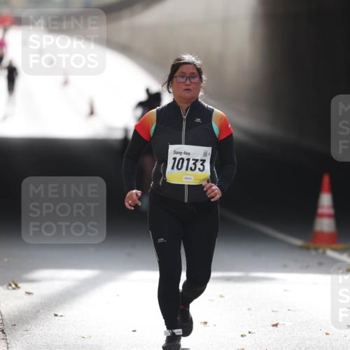 05.10.2025 - 20. swb-Marathon Bremen Michael Strokosch http://msf.ph/oto/9209396 05.10.2025 11:17:01 Laufen 10133 meine-sportfotos.de