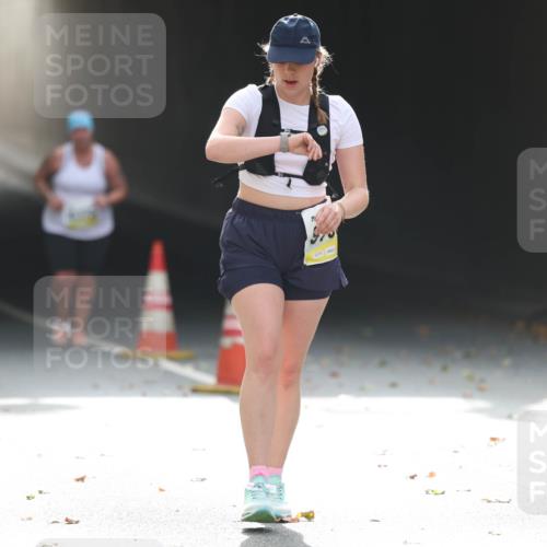 05.10.2025 - 20. swb-Marathon Bremen Michael Strokosch http://msf.ph/oto/9209405 05.10.2025 11:17:14 Laufen 76 meine-sportfotos.de