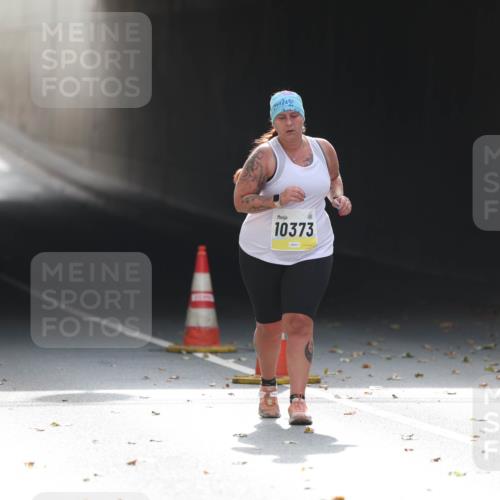 05.10.2025 - 20. swb-Marathon Bremen Michael Strokosch http://msf.ph/oto/9209412 05.10.2025 11:17:20 Laufen 10373 meine-sportfotos.de