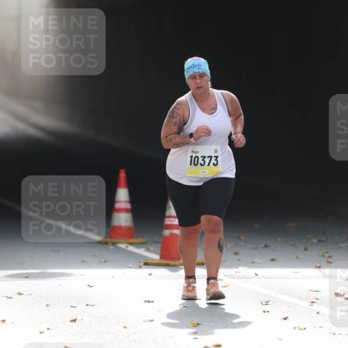 05.10.2025 - 20. swb-Marathon Bremen Michael Strokosch http://msf.ph/oto/9209414 05.10.2025 11:17:21 Laufen 4, 10373 meine-sportfotos.de