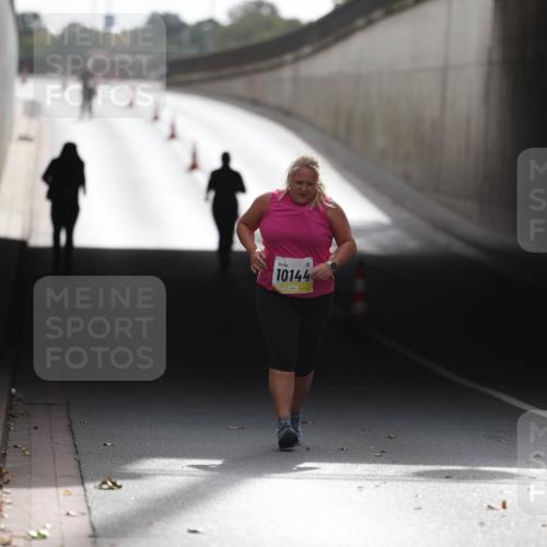 05.10.2025 - 20. swb-Marathon Bremen Michael Strokosch http://msf.ph/oto/9209427 05.10.2025 11:17:43 Laufen 10144 meine-sportfotos.de