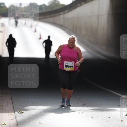05.10.2025 - 20. swb-Marathon Bremen Michael Strokosch http://msf.ph/oto/9209428 05.10.2025 11:17:43 Laufen 10144 meine-sportfotos.de