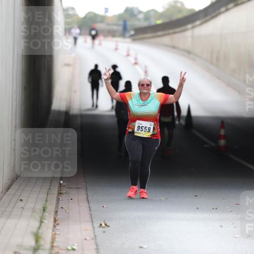 05.10.2025 - 20. swb-Marathon Bremen Michael Strokosch http://msf.ph/oto/9209487 05.10.2025 11:19:49 Laufen 9559 meine-sportfotos.de