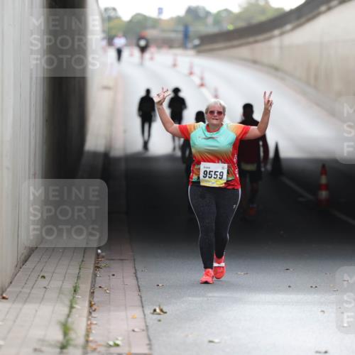 05.10.2025 - 20. swb-Marathon Bremen Michael Strokosch http://msf.ph/oto/9209490 05.10.2025 11:19:50 Laufen 9559 meine-sportfotos.de
