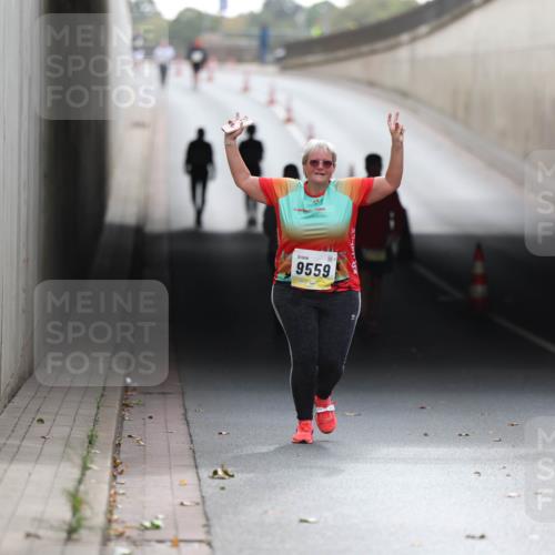 05.10.2025 - 20. swb-Marathon Bremen Michael Strokosch http://msf.ph/oto/9209493 05.10.2025 11:19:51 Laufen 9559 meine-sportfotos.de