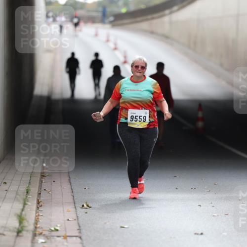 05.10.2025 - 20. swb-Marathon Bremen Michael Strokosch http://msf.ph/oto/9209495 05.10.2025 11:19:51 Laufen 9559 meine-sportfotos.de