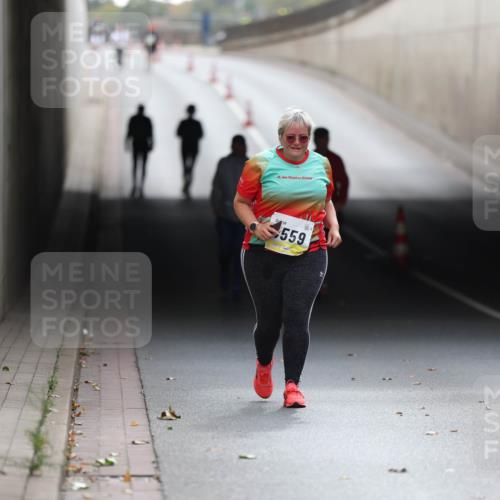 05.10.2025 - 20. swb-Marathon Bremen Michael Strokosch http://msf.ph/oto/9209496 05.10.2025 11:19:52 Laufen 559 meine-sportfotos.de