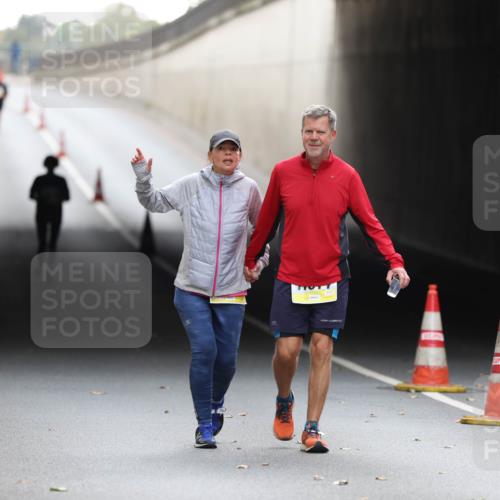 05.10.2025 - 20. swb-Marathon Bremen Michael Strokosch http://msf.ph/oto/9209508 05.10.2025 11:20:03 Laufen  meine-sportfotos.de