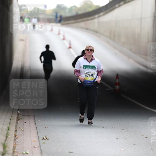 05.10.2025 - 20. swb-Marathon Bremen Michael Strokosch http://msf.ph/oto/9209533 05.10.2025 11:20:59 Laufen 10401 meine-sportfotos.de