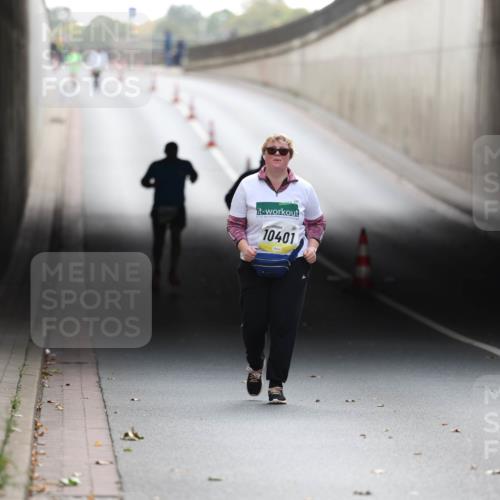 05.10.2025 - 20. swb-Marathon Bremen Michael Strokosch http://msf.ph/oto/9209534 05.10.2025 11:21:00 Laufen 10401 meine-sportfotos.de