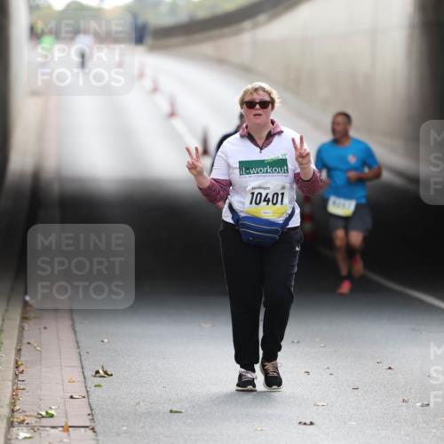 05.10.2025 - 20. swb-Marathon Bremen Michael Strokosch http://msf.ph/oto/9209541 05.10.2025 11:21:03 Laufen 10401 meine-sportfotos.de