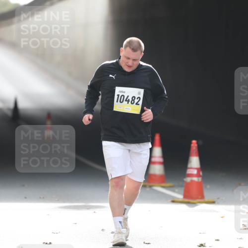 05.10.2025 - 20. swb-Marathon Bremen Michael Strokosch http://msf.ph/oto/9209548 05.10.2025 11:21:13 Laufen 10482 meine-sportfotos.de