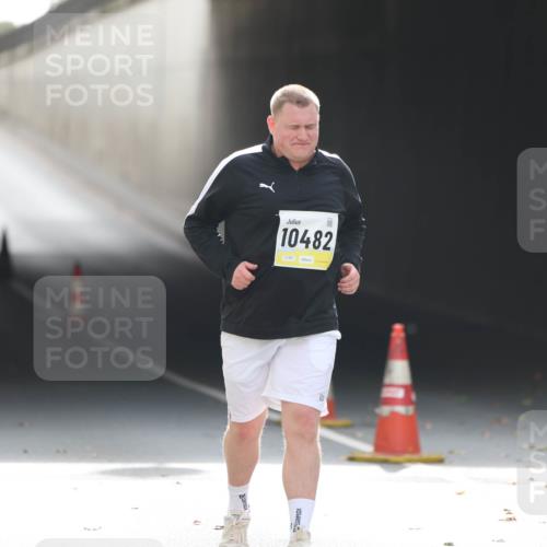 05.10.2025 - 20. swb-Marathon Bremen Michael Strokosch http://msf.ph/oto/9209549 05.10.2025 11:21:13 Laufen 10482, 01867 meine-sportfotos.de