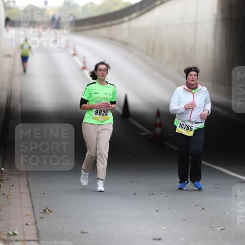 05.10.2025 - 20. swb-Marathon Bremen Michael Strokosch http://msf.ph/oto/9209562 05.10.2025 11:22:07 Laufen 9629, 10765 meine-sportfotos.de