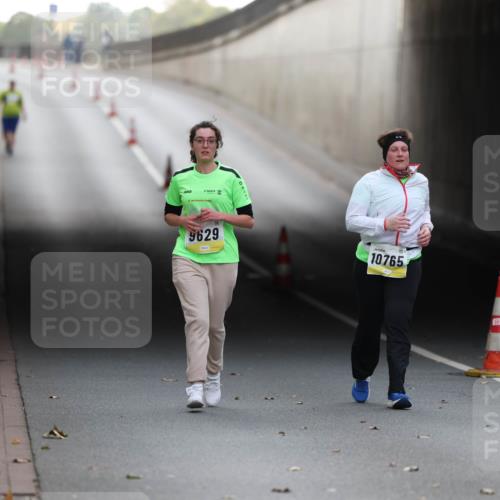 05.10.2025 - 20. swb-Marathon Bremen Michael Strokosch http://msf.ph/oto/9209565 05.10.2025 11:22:08 Laufen 9629, 10765 meine-sportfotos.de